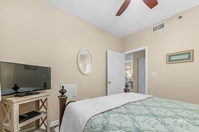 527 Beach Club Trl Unit C305, Gulf Shores, AL 36542 - bedroom with baseboards, a ceiling fan, and visible vents