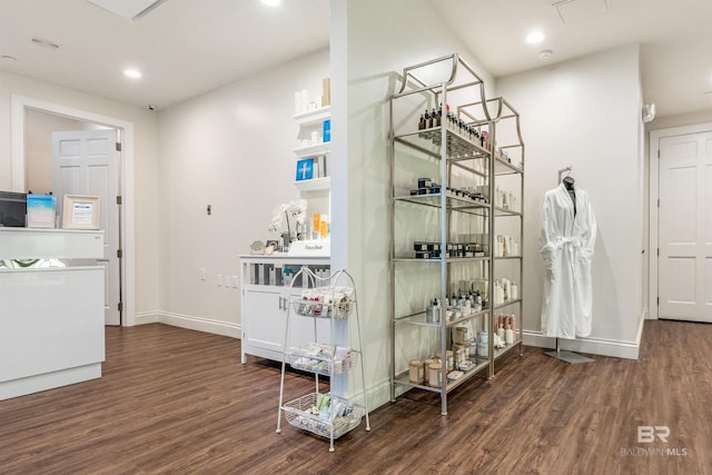 527 Beach Club Trl Unit C305, Gulf Shores, AL 36542 - corridor featuring attic access, baseboards, wood finished floors, and recessed lighting
