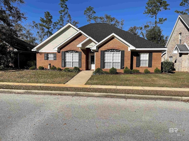 109 Savannah Cir, Foley, AL 36535 - view of front of property with a front lawn