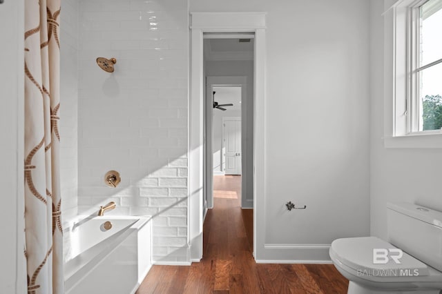 202 Paddle Creek Loop, Fairhope, AL 36532 - full bath featuring a bathtub, wood finished floors, toilet, and curtained shower