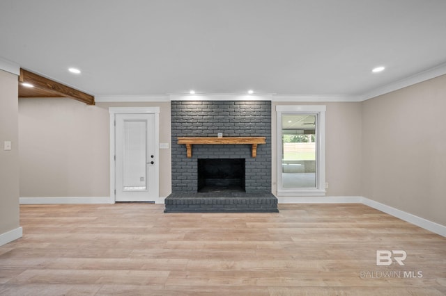 751 Abbey Way, Mobile, AL 36695 - unfurnished living room with baseboards, wood finished floors, a fireplace, recessed lighting, and crown molding