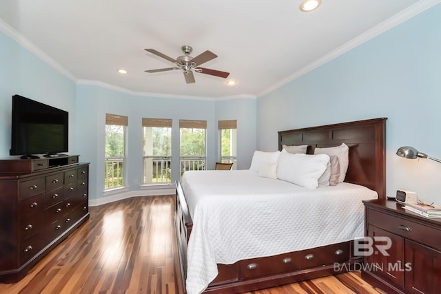 bedroom featuring light wood-type flooring, ceiling fan, and crown molding