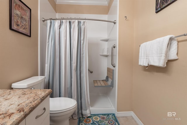 full bath featuring vanity, baseboards, curtained shower, tile patterned floors, and toilet