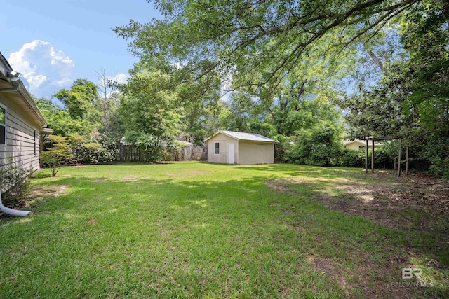 963 Shady Brook Dr, Mobile, AL 36606 - view of yard featuring an outdoor structure