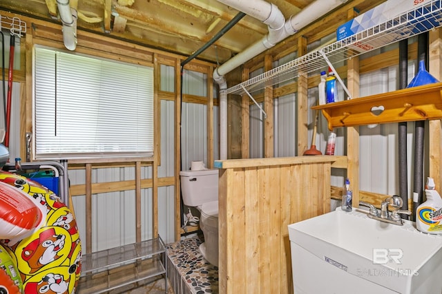 basement with sink