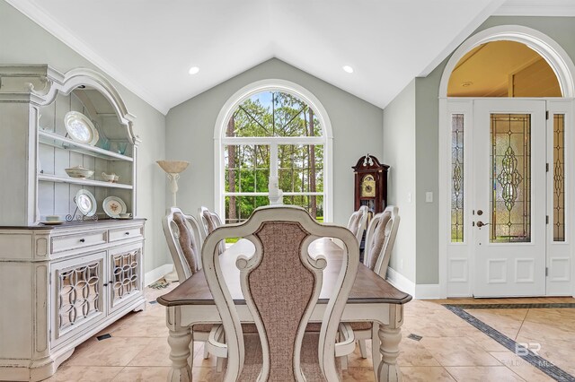 8954 Bay Point Dr, Elberta, AL 36530 - dining area with baseboards, recessed lighting, and lofted ceiling