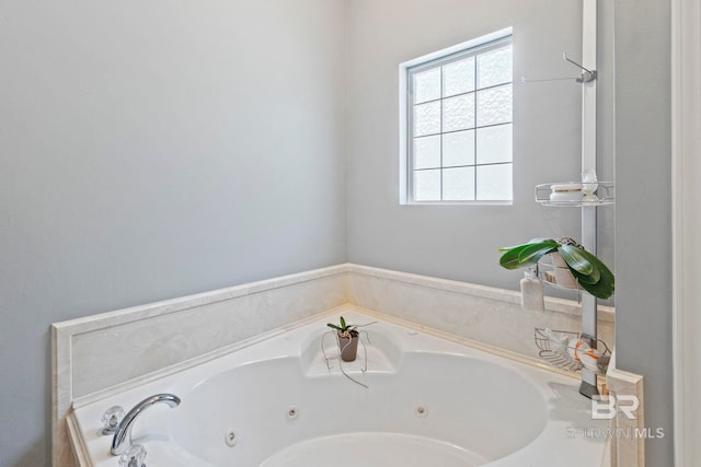 bathroom featuring a bathtub