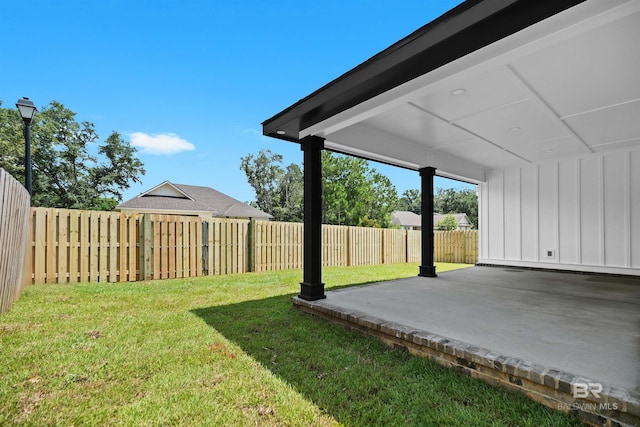 view of yard with a patio area