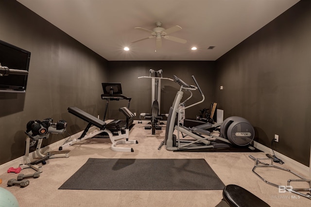 workout room with visible vents, a ceiling fan, recessed lighting, carpet flooring, and baseboards