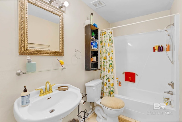 45 Caisson Trce, Spanish Fort, AL 36527 - bathroom featuring a sink and shower / bath combination with curtain