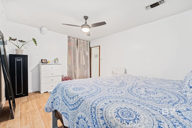 bedroom featuring ceiling fan