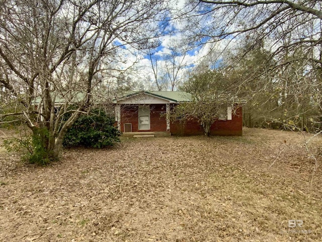 view of front of property