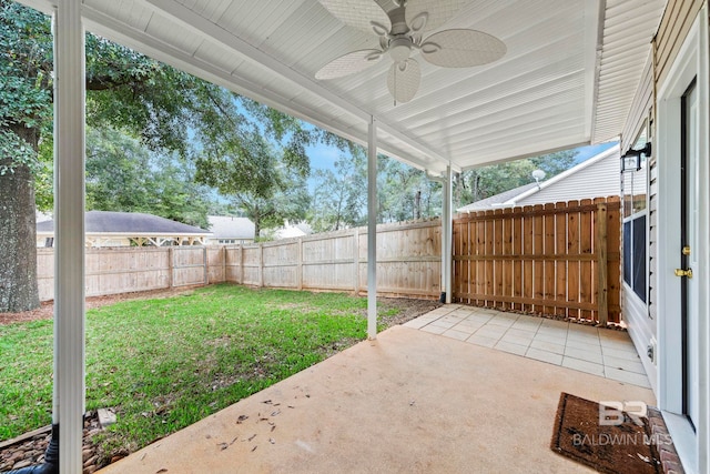 view of patio / terrace with ceiling fan