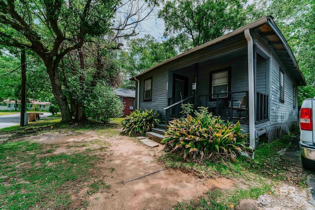 view of front of property with a porch