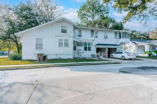 view of front facade featuring a garage