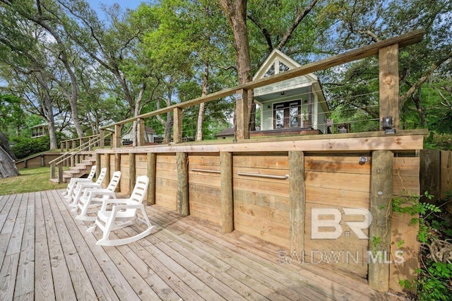 deck with stairway
