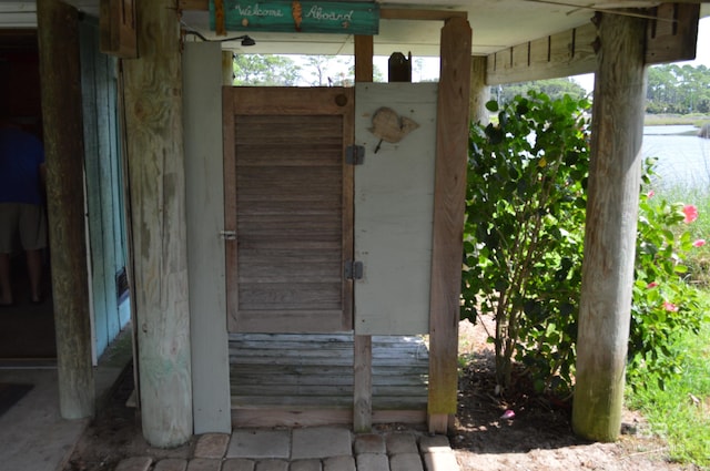 220 Shoreland Cir, Gulf Shores, AL 36542 - view of doorway to property