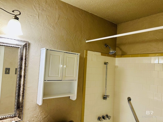 6120 Appaloosa Dr, Mobile, AL 36693 - full bath featuring bathtub / shower combination