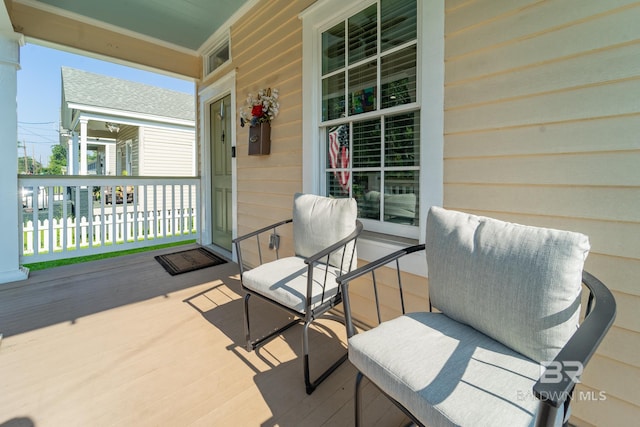 view of patio / terrace featuring covered porch