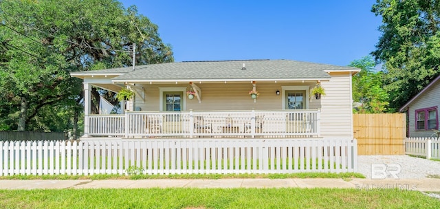 view of front of home featuring a porch