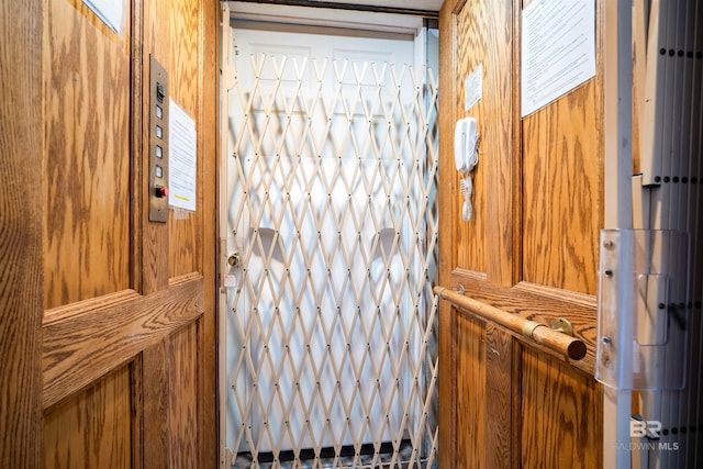 4 Yacht Club Dr, Daphne, AL 36526 - elevator with wood walls
