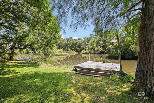 view of yard with a water view