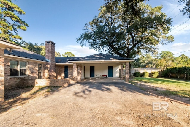 view of front of home