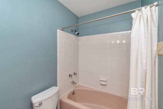 3755 N Claridge Rd, Mobile, AL 36608 - full bathroom featuring shower / tub combo with curtain and toilet