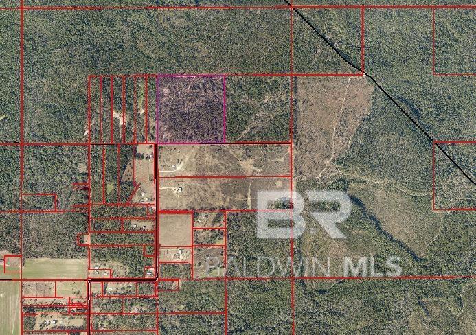 28519 Kavek Rd, Robertsdale, AL 36567