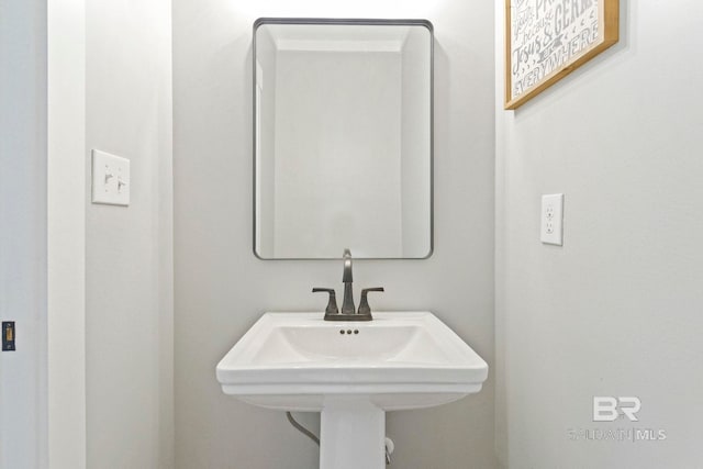 bathroom with sink