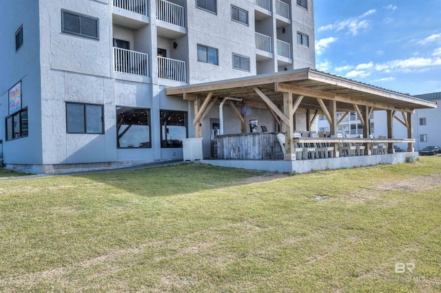 exterior space with a lawn