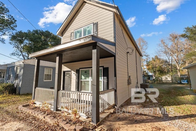 view of front of house with a porch