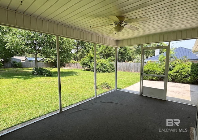 33580 Woodlands Dr, Lillian, AL 36549 - unfurnished sunroom featuring ceiling fan