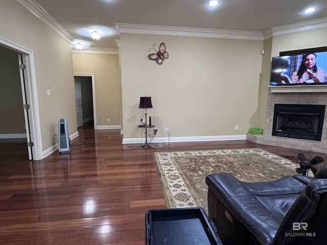 living room featuring dark hardwood / wood-style flooring and crown molding