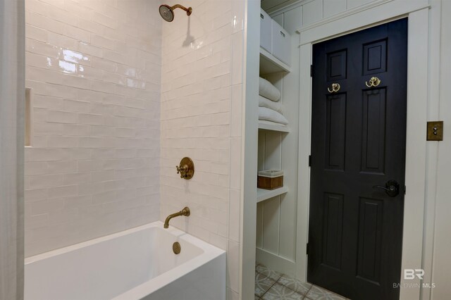 full bath featuring bathing tub / shower combination