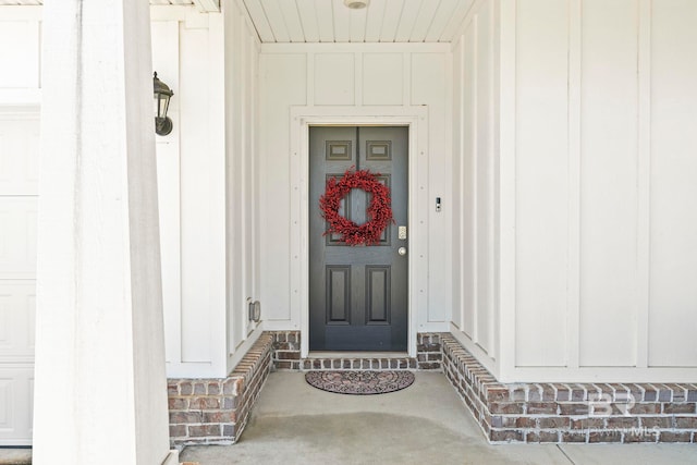 view of property entrance