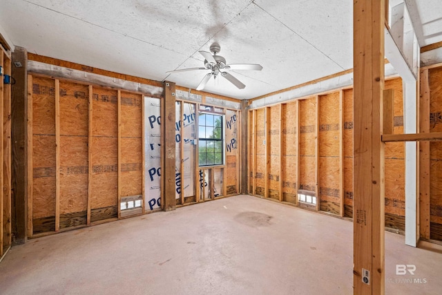 26498 Carondelette Dr, Orange Beach, AL 36561 - misc room featuring a ceiling fan