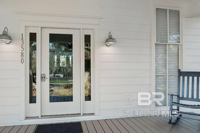 property entrance with a porch