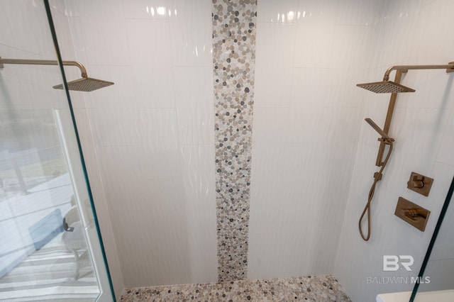 30471 Harbour Dr, Orange Beach, AL 36561 - full bath featuring tiled shower