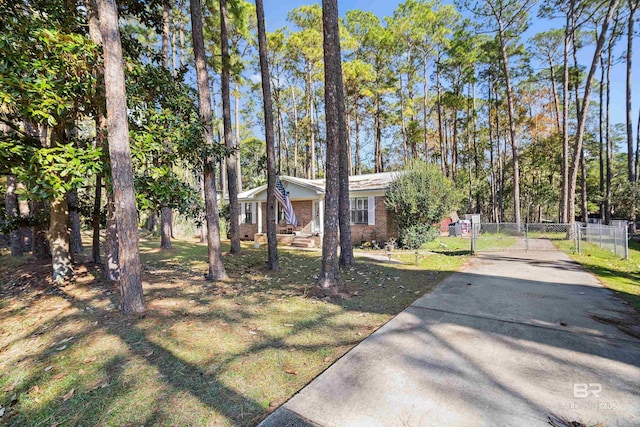 view of front of property with a front lawn