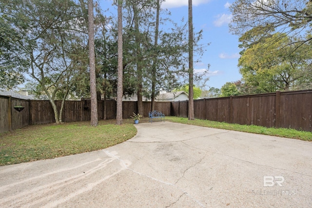 view of patio featuring a fenced backyard