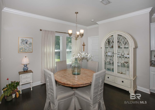 dining room with baseboards, an inviting chandelier, dark wood-style floors, and visible vents