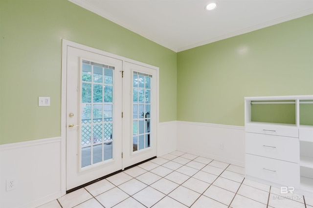19711 Hunters Loop, Fairhope, AL 36532 - doorway with ornamental molding, baseboards, and recessed lighting