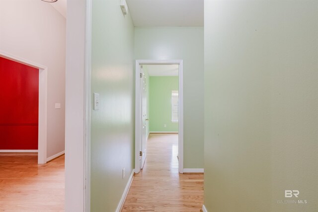 19711 Hunters Loop, Fairhope, AL 36532 - hall with light wood-style floors and baseboards