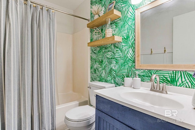 full bathroom featuring vanity, toilet, and shower / bath combo with shower curtain