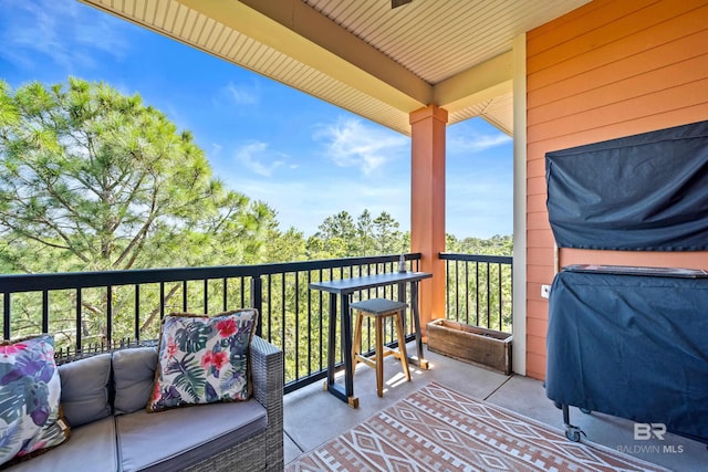 balcony featuring a grill