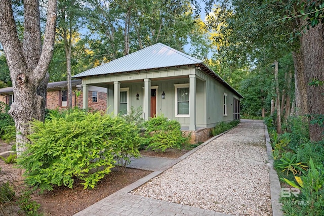 bungalow-style home featuring covered porch