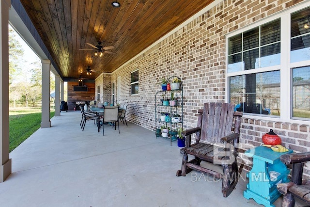 view of patio / terrace with ceiling fan