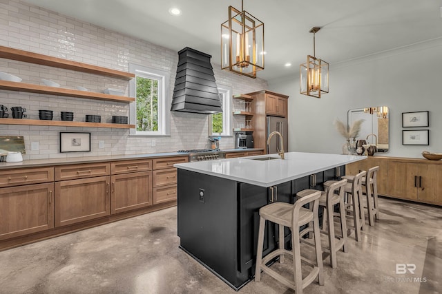 kitchen with open shelves, concrete floors, a sink, backsplash, and ornamental molding