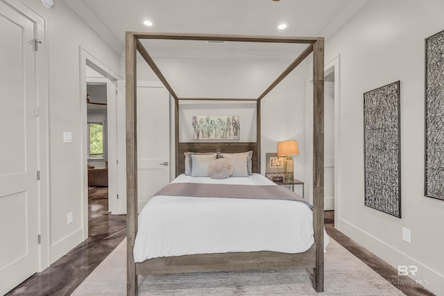 bedroom with recessed lighting and baseboards